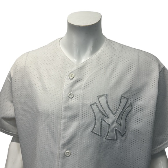Majestic Authentic New York Yankees Blank White Silver Jersey Made in USA 2X XXL - Picture 5 of 11